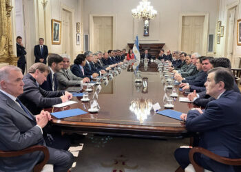 Finalizó la cumbre entre Milei y los gobernadores: reformas, coparticipación y ajuste fueron los temas clave