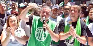 ATE realizó la primera denuncia penal contra Milei por «abuso de autoridad» en el DNU