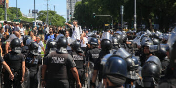 Seis detenidos y un policía herido en la desconcentración de la marcha de la CGT