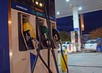 Cómo serán los horarios de atención en estaciones de servicio durante las fiestas