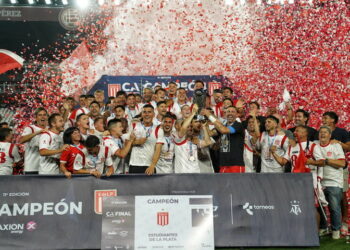 Estudiantes se consagró campeón de la Copa Argentina tras derrotar a Defensa y Justicia