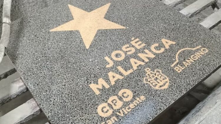 San Vicente estrenó su propio "Paseo de la Fama" honrando a 32 figuras destacadas