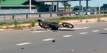 Un adolescente de 15 años falleció al ser chocado por una camioneta en Córdoba