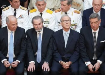 La Corte aceptó analizar una demanda contra el DNU pero la tratará en febrero