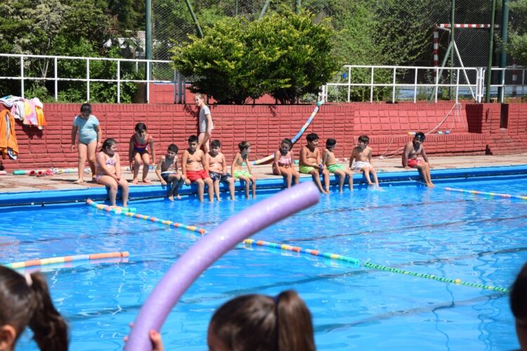 Este lunes comienzan las actividades en las 10 escuelas de verano de la Provincia