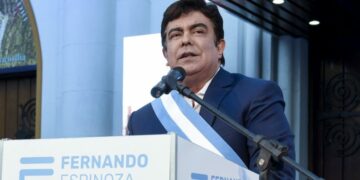 Espinoza: «Con este decreto, el Presidente vacía el bolsillo de nuestra gente»