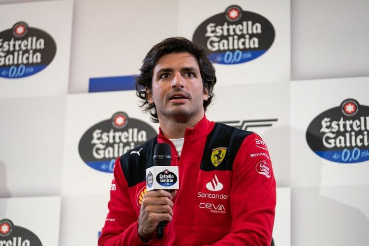 Sainz aseguró que quiere seguir “muchos años más” en Ferrari