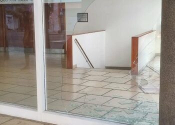 Agreden brutalmente al edificio de la Radio Nacional en Córdoba