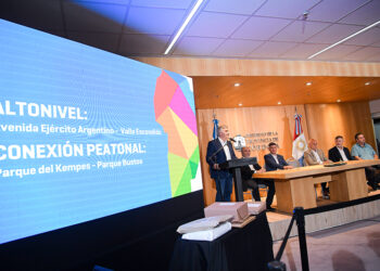 Llaryora anunció dos significativas obras viales para la ciudad de Córdoba