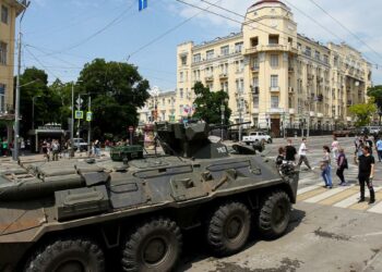 Kiev confirmó la destrucción de Marinka, a manos de Rusia