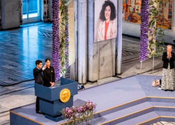 Mohammadi recibió el Nobel de la Paz y criticó a Irán