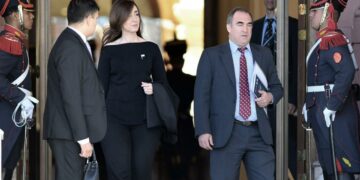 Se complica el panorama de LLA en el Congreso