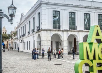 El clima en Córdoba pasa de la lluvia y el frío al regreso del calor veraniego