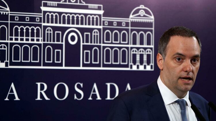 El vocero Manuel Adorni.