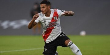 Talleres busca sumar a Alex Vigo, el lateral de River, como primer refuerzo