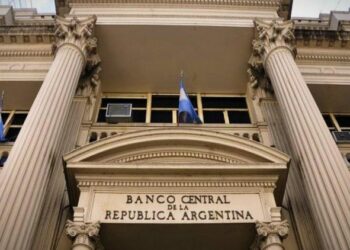 Los mercados vuelven a operar y el BCRA prepara el escenario tras los anuncios de Caputo