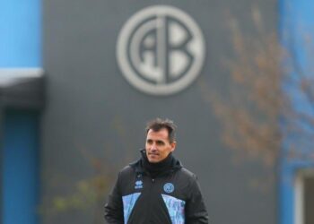 Belgrano anunció la renovación de Farré