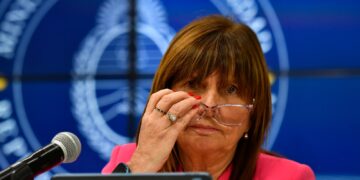 El Ejecutivo nacional lanzó un protocolo para anular los  piquetes y cortes de calles