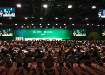 La cumbre climática de Dubai se extiende por falta de acuerdo sobre el uso de los combustibles fósiles