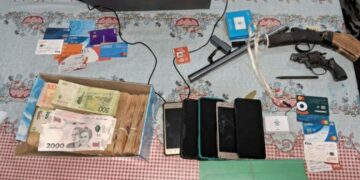 Detuvieron a 11 personas por estafas con tarjetas de crédito