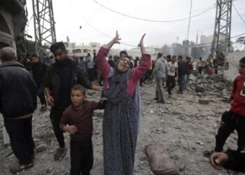 Siguen combates entre Israel y Hamas en Gaza tras fracaso en la ONU de moción para cese del fuego