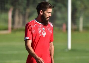 Parnisari se va de Instituto y continuará su carrera en Chile