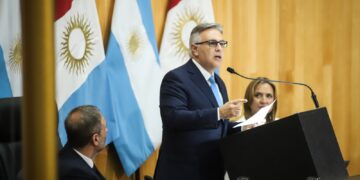 Llaryora prevé austeridad a tono con Milei  aunque revaloriza la importancia del Estado