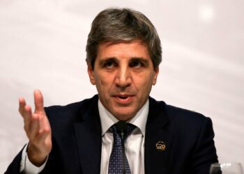 Luis Caputo: “Recibimos la peor herencia de la historia”