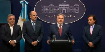 Llaryora llamó a «estar todos juntos, más allá de las diferencias partidarias»