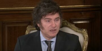 Milei afirmó que si el Congreso rechaza el DNU, llamaría a una consulta popular
