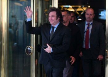 Milei se reunió con su equipo económico y afina la transición