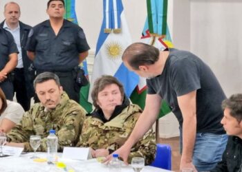 Milei recibe a los gobernadores para tratar su apoyo legislativo