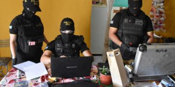 Detuvieron a un hombre con pedido de captura por venta de drogas en barrio Villa La Tribu