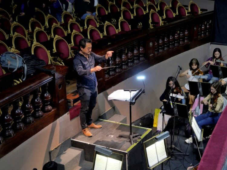 La propuesta musical actuará bajo la dirección del maestro surcoreano Jong Whi Vakh.