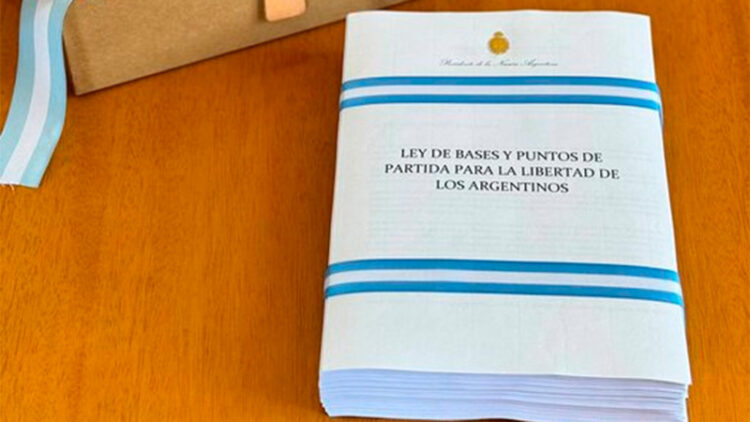 El Gobierno envió al Congreso el paquete de leyes que será tratado en sesiones extraordinarias