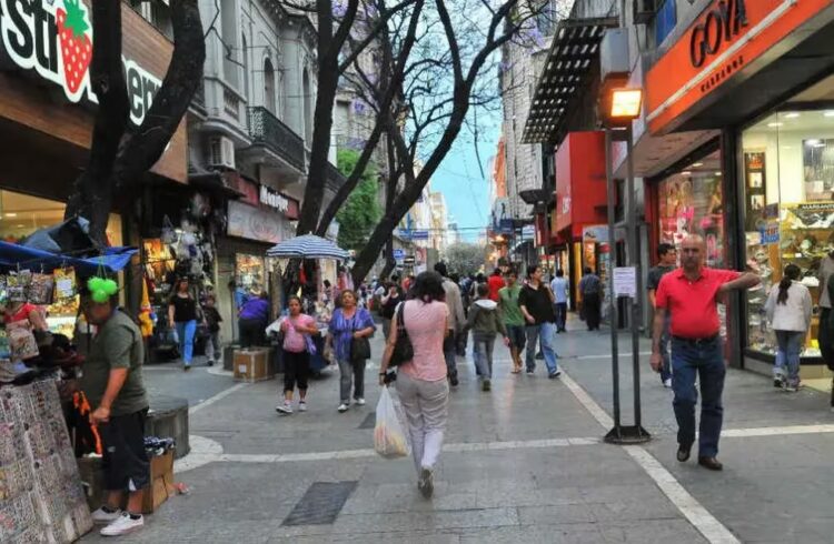 Los comercios cordobeses abrirán hasta las 18 horas