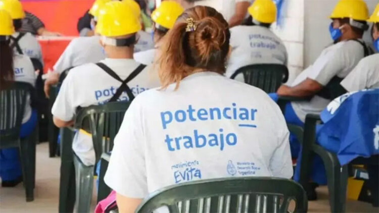 Anticipan que darán de baja a 8.500 planes Potenciar Trabajo