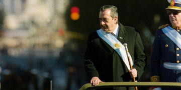 El 10 de diciembre, la fecha elegida por Raúl Alfonsín hace 40 años para el regreso democrático