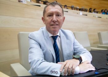 Rossi alertó por la «compra de cargos públicos» en la provincia