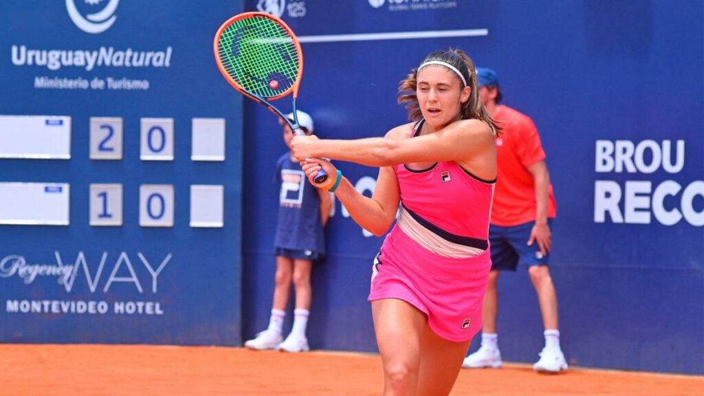 Julia Riera avanzó a los cuartos de final en Montevideo