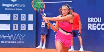 Julia Riera avanzó a los cuartos de final en Montevideo