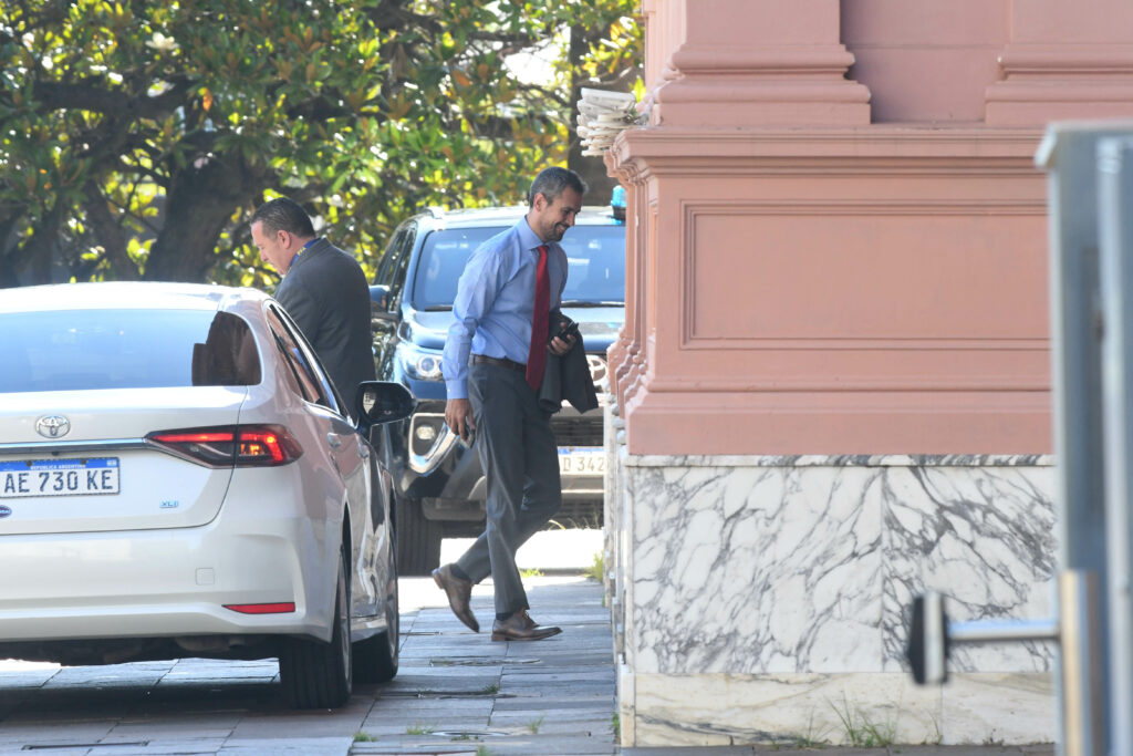 Comienza el tratamiento de la Ley ómnibus en el Congreso con la presencia de Libarona y Chirillo