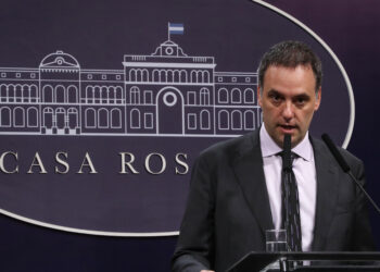 Adorni desmintió que exista una interna entre Milei y Villarruel