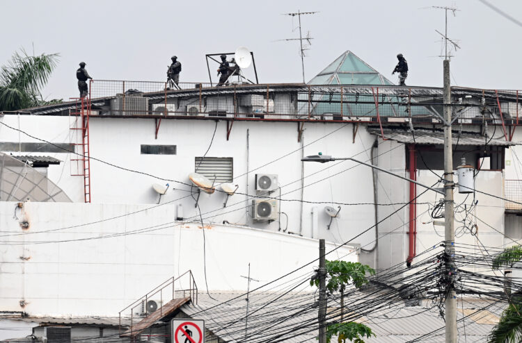 Las medidas de seguridad que tomaron varios países ante la ola de violencia en Ecuador