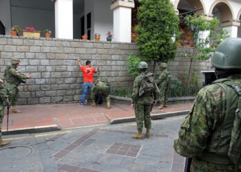 Conflicto armado en Ecuador: ya son 10 los muertos tras la ofensiva narco