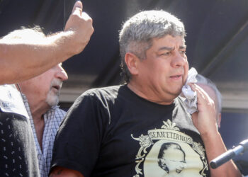 Pablo Moyano fue denunciado por decir que iban a «tirar al Riachuelo» a Caputo