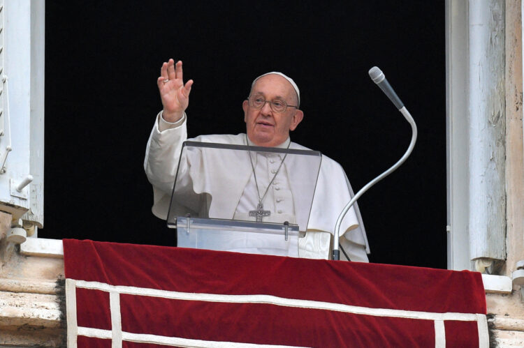 El Papa confirmó que recibirá a Milei y que está "en condiciones de iniciar un diálogo"