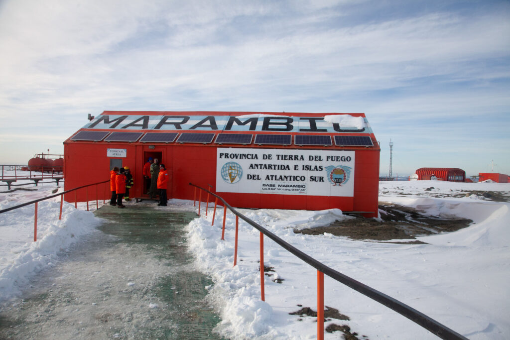 Concluyó la primera etapa de reaprovisionamiento de la base Marambio