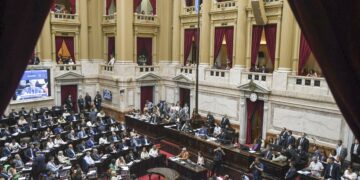 El oficialismo de Diputados eliminó varios artículos de la Ley ómnibus
