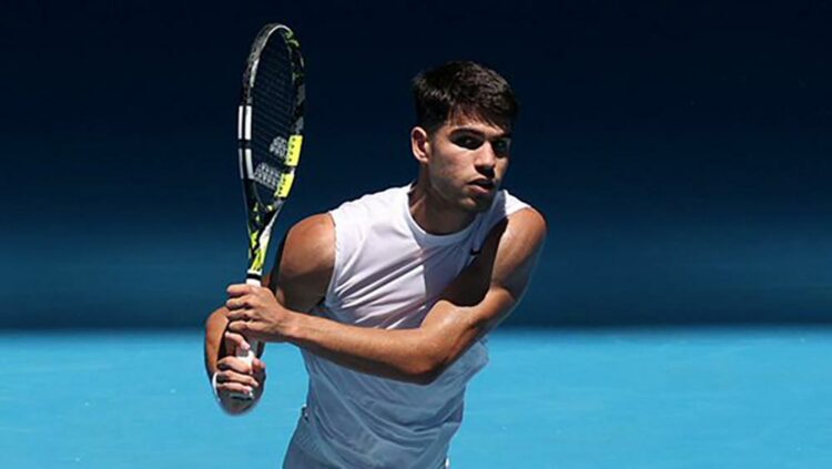 El español Alcaraz avanza y Etcheverry se medía ante “Nole”